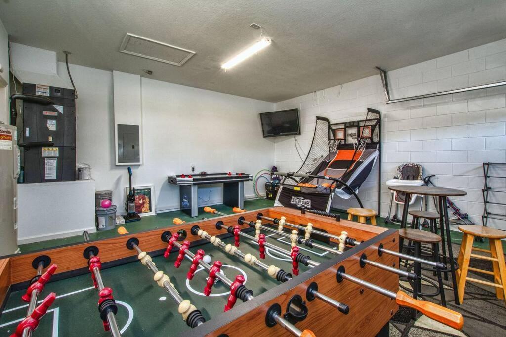 Pool In Famous Windsor Palms 4 Miles To Disney, Free Amenities Holiday home Kissimmee
