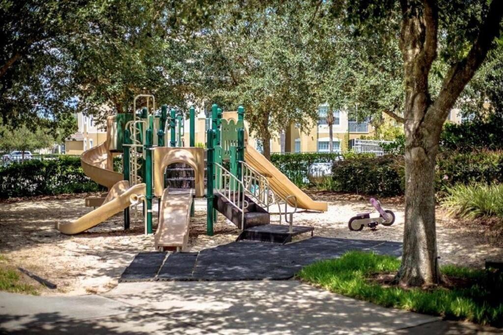 Pool In Famous Windsor Palms 4 Miles To Disney, Free Amenities Kissimmee